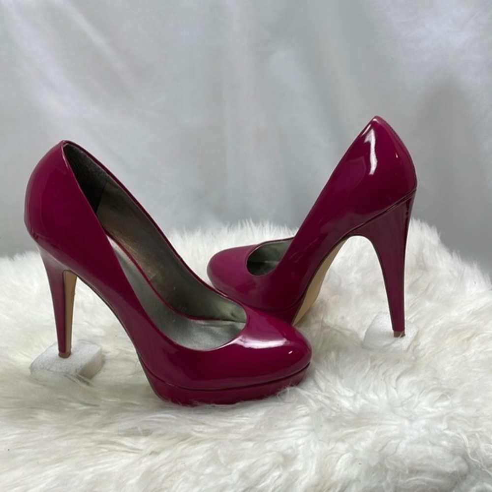 G by Guess Red Patent Platform Heeled Pumps, Size 9.5